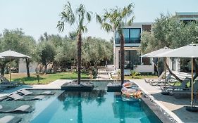 Giardino Lux Apartments